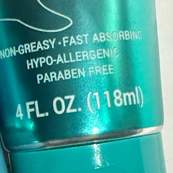 Dermasil Lab Platinum Foot Cream and Hand Cream - Picture 12 of 12